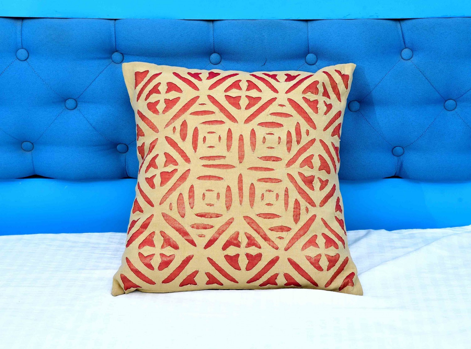 Applique Cushion Cover (Tissue)